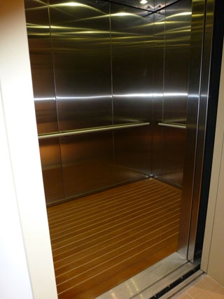 Hampton Yacht Club Elevator - Q Design Architecture